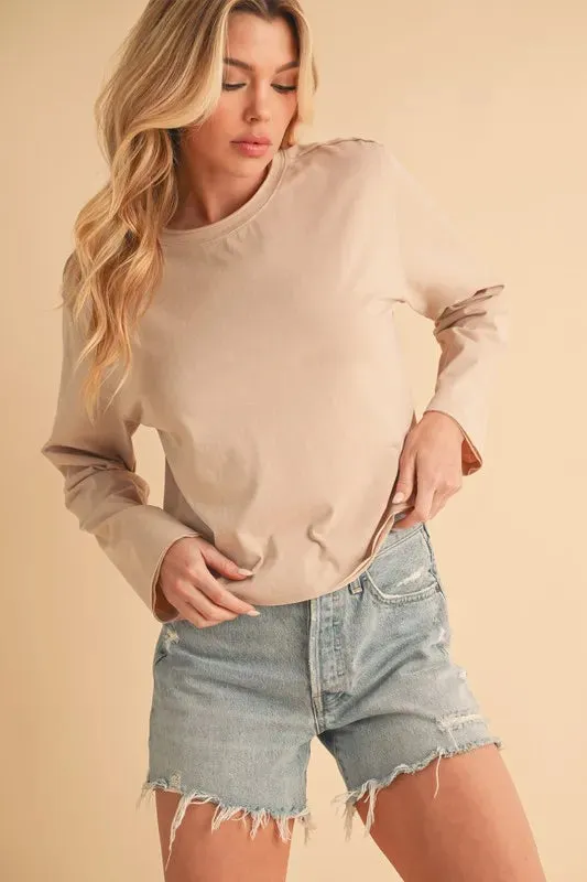 Aemi Co Round Neck Long Sleeve T-Shirt