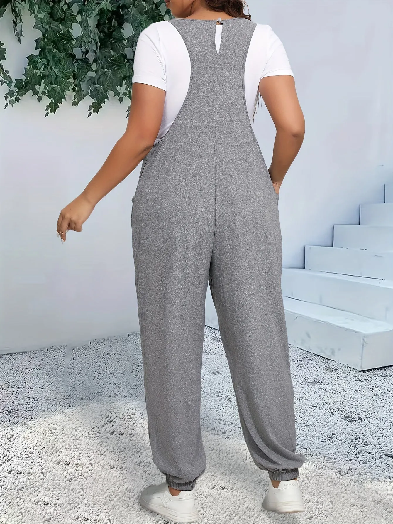 Women's Plus Heathered V Neck Cami Jumpsuit